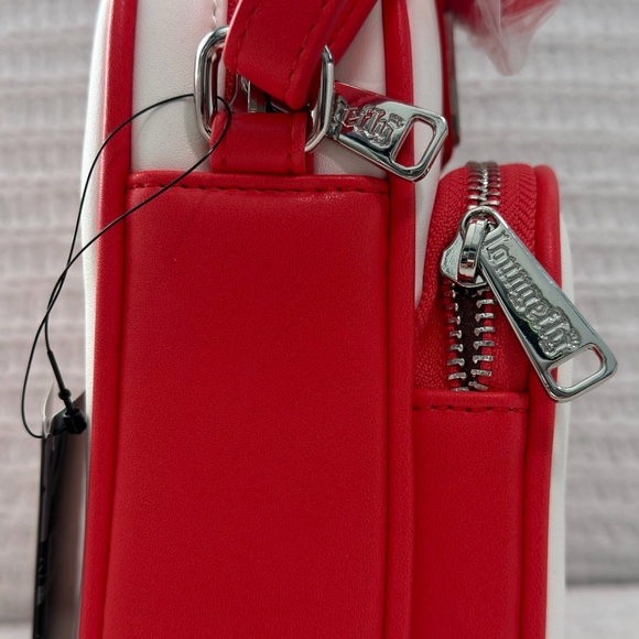 Disney Loungefly HSM Wildcats Crossbody Bag NWT White Red - Picture 6 of 8